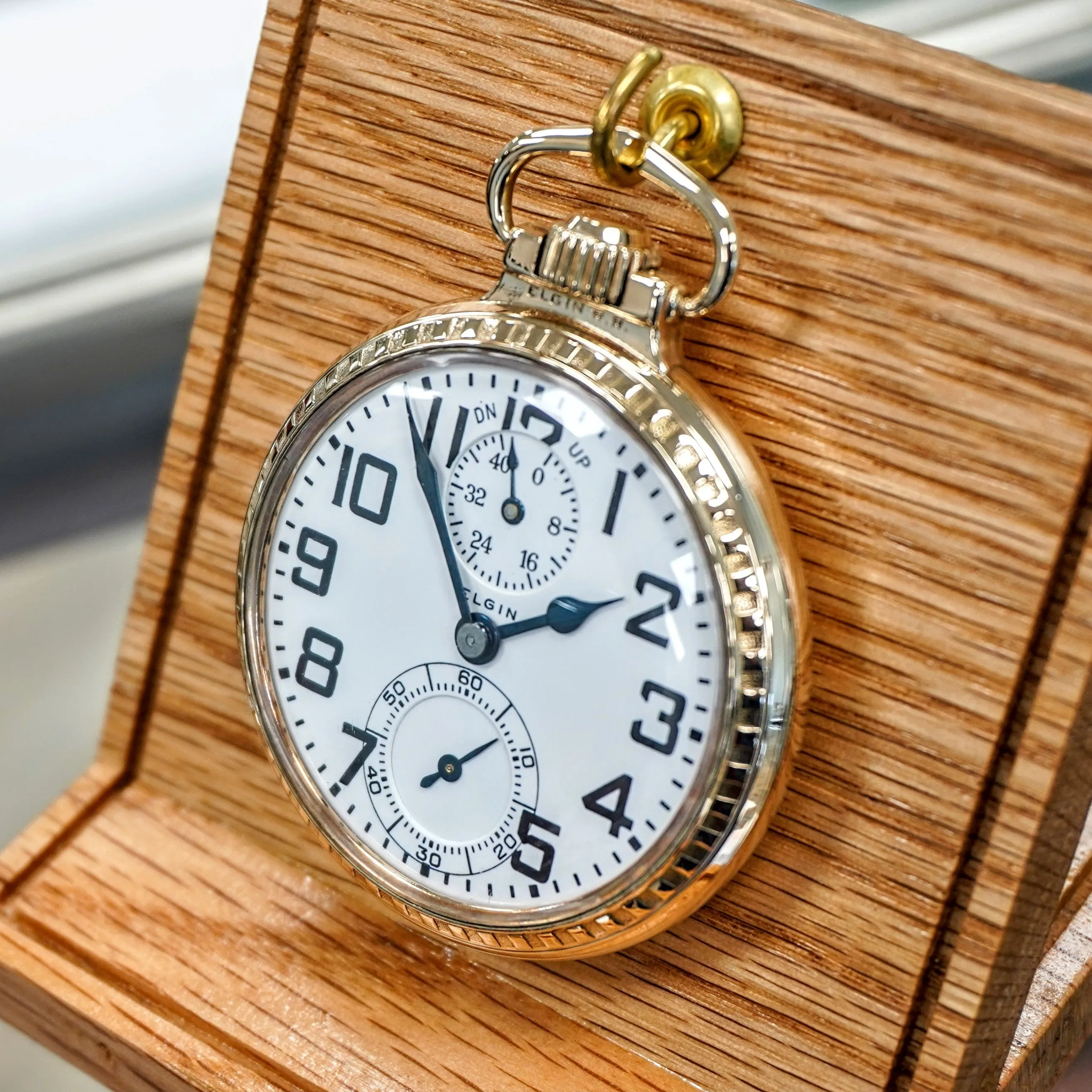1926 ELGIN B. W. Raymond Pocket Watch Up Down Wind Indicator 21 Jewels 16s