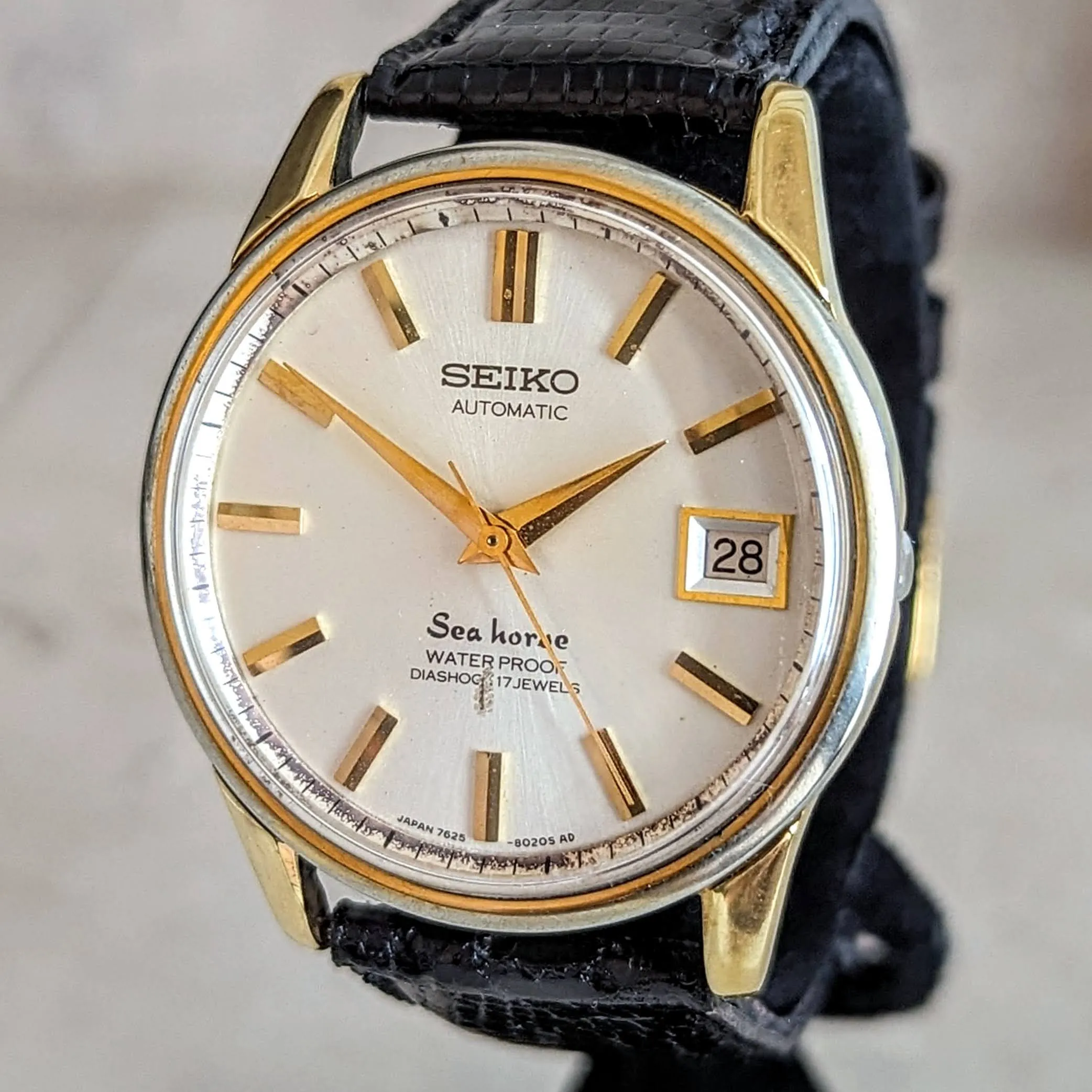 1967 SEIKO Sea Horse Automatic Watch 17 Jewels 7625-8021 Date Indicator Wristwatch
