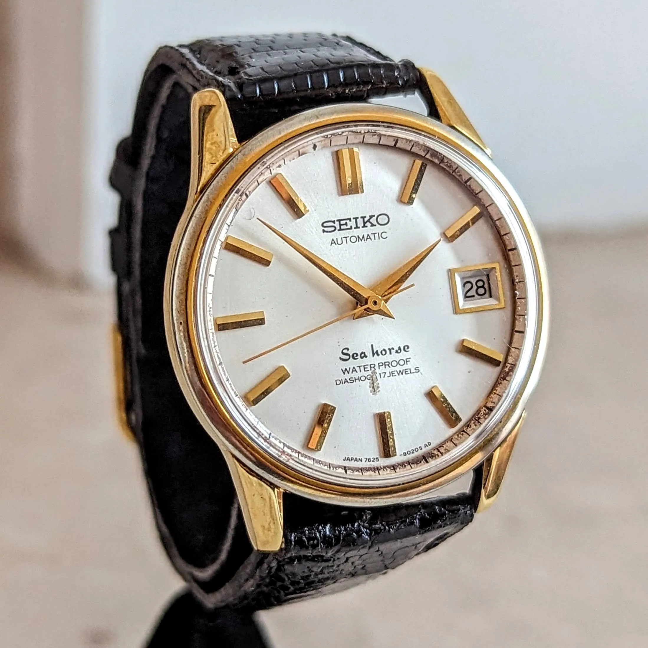 1967 SEIKO Sea Horse Automatic Watch 17 Jewels 7625-8021 Date Indicator Wristwatch