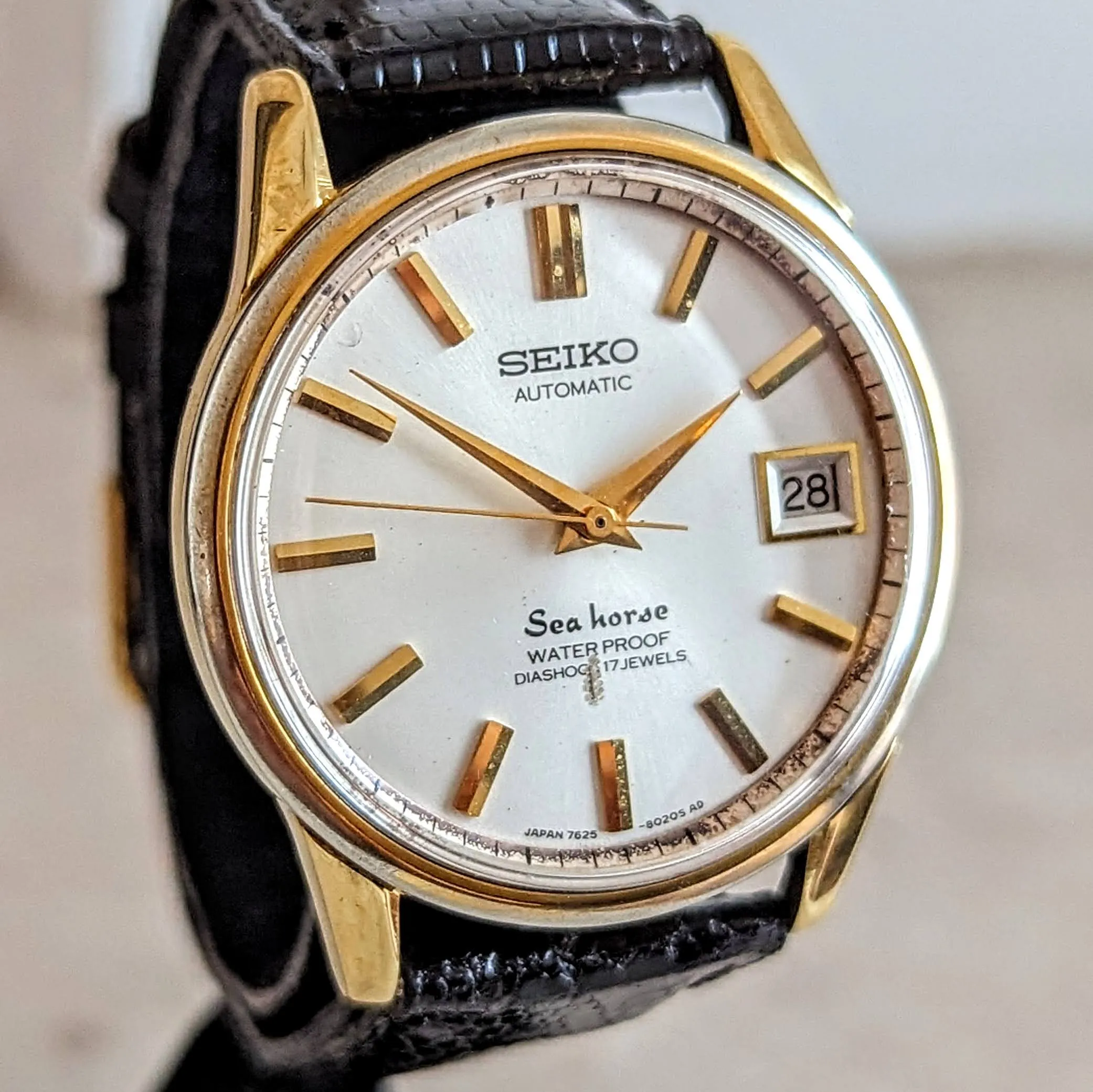 1967 SEIKO Sea Horse Automatic Watch 17 Jewels 7625-8021 Date Indicator Wristwatch