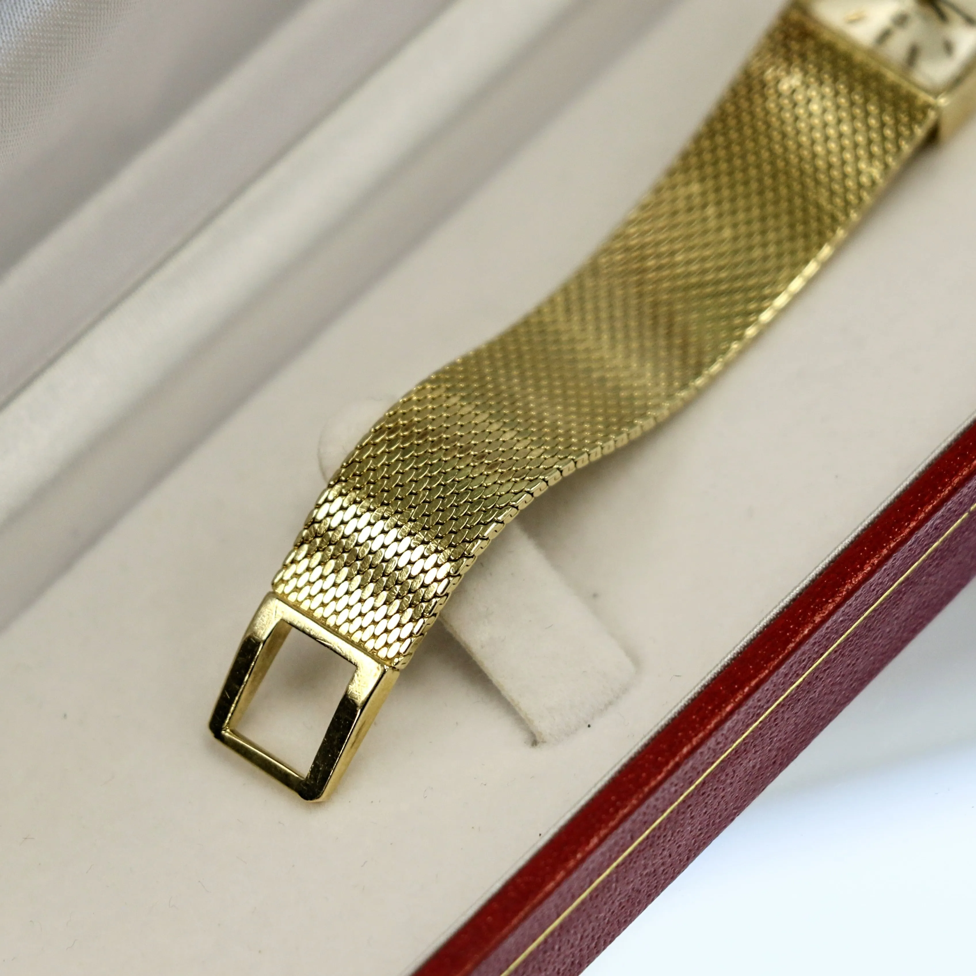 1968 OMEGA Ladies Dress Wristwatch 14K Yellow GOLD Ref. AA8927 Cal. 484 Vintage Watch
