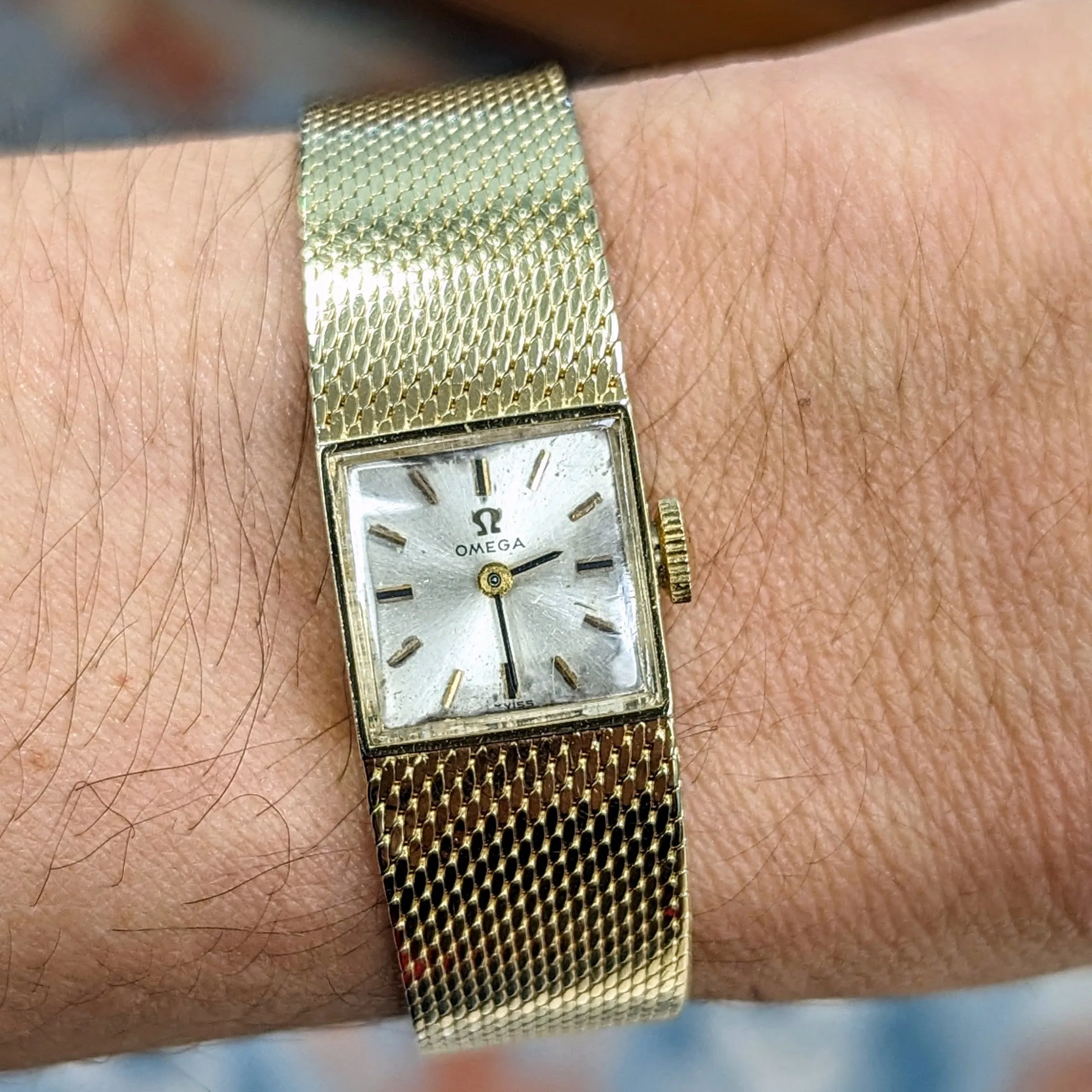 1968 OMEGA Ladies Dress Wristwatch 14K Yellow GOLD Ref. AA8927 Cal. 484 Vintage Watch