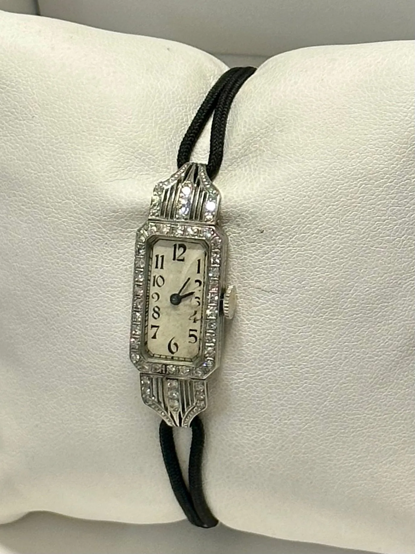 ACCURA WATCH Ladies Vintage 1920's w/ 48 Diamonds Mechanical - $20K APR w/ COA!!