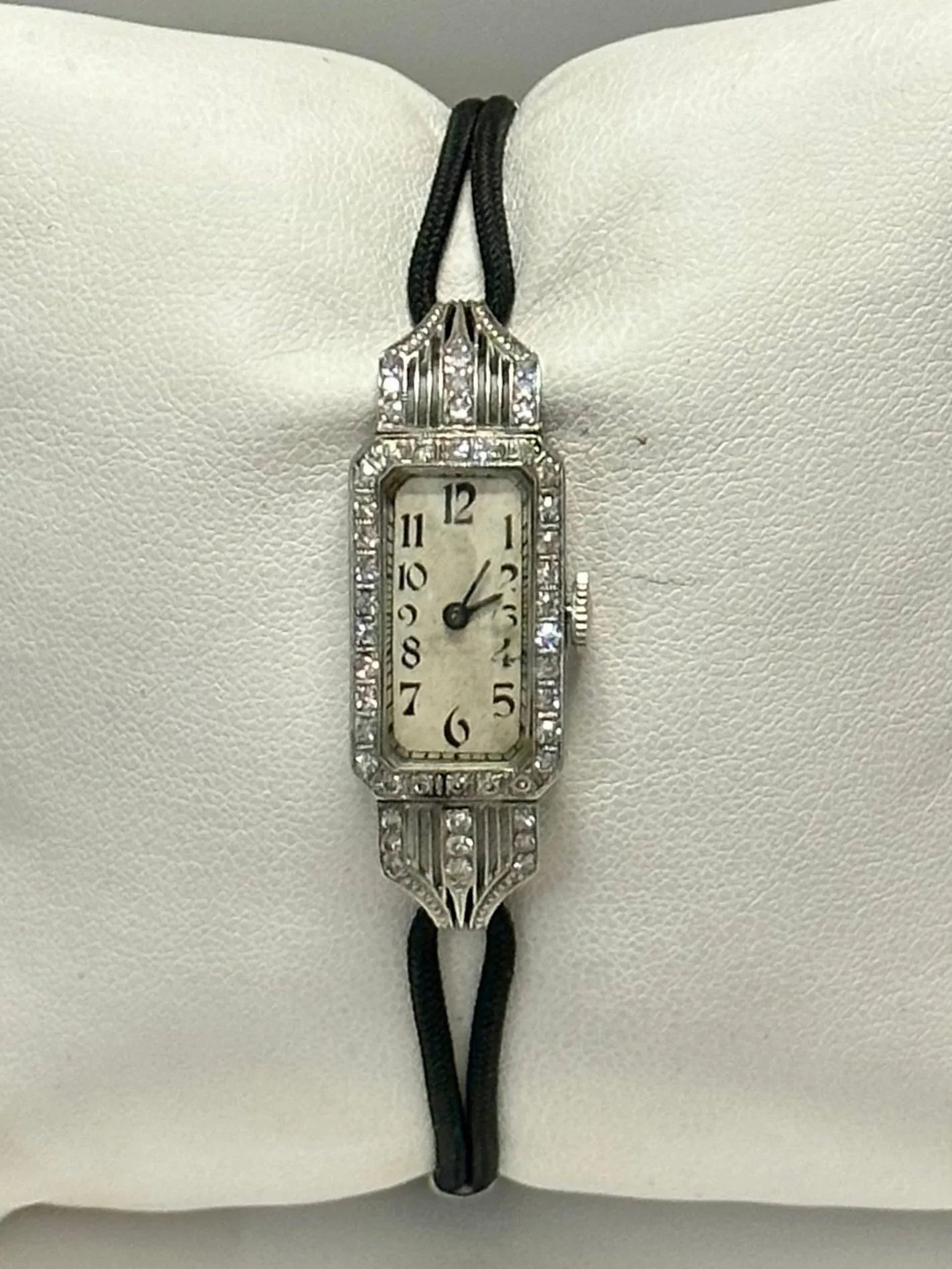 ACCURA WATCH Ladies Vintage 1920's w/ 48 Diamonds Mechanical - $20K APR w/ COA!!