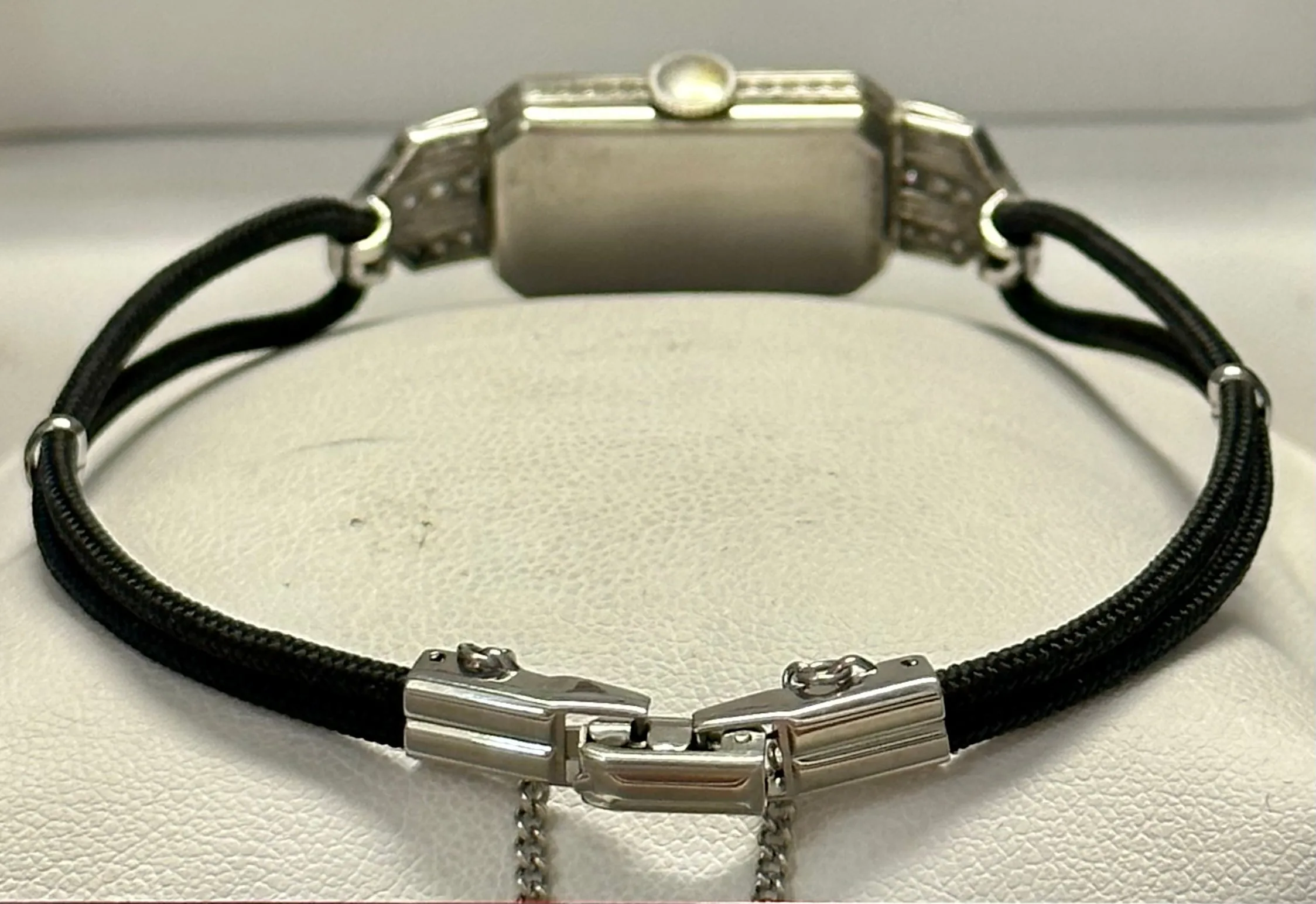 ACCURA WATCH Ladies Vintage 1920's w/ 48 Diamonds Mechanical - $20K APR w/ COA!!