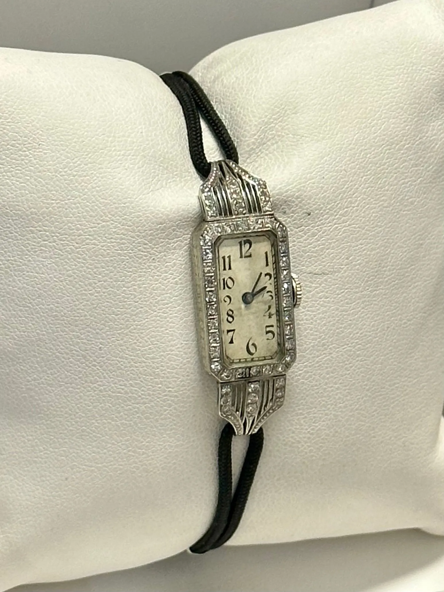 ACCURA WATCH Ladies Vintage 1920's w/ 48 Diamonds Mechanical - $20K APR w/ COA!!