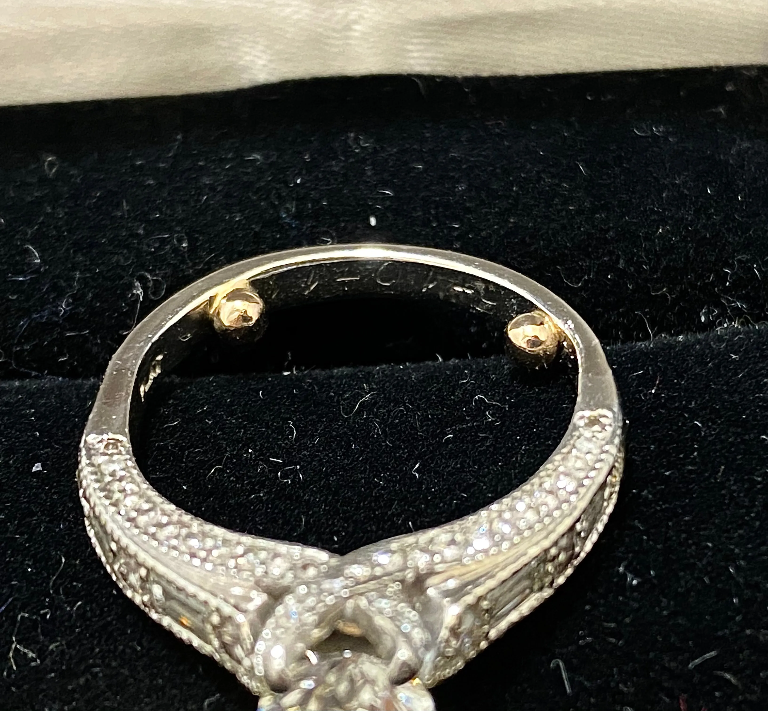 Beautiful Designer Platinum Engagement Ring with 65 Diamonds! - $40K Appraisal Value w/CoA}