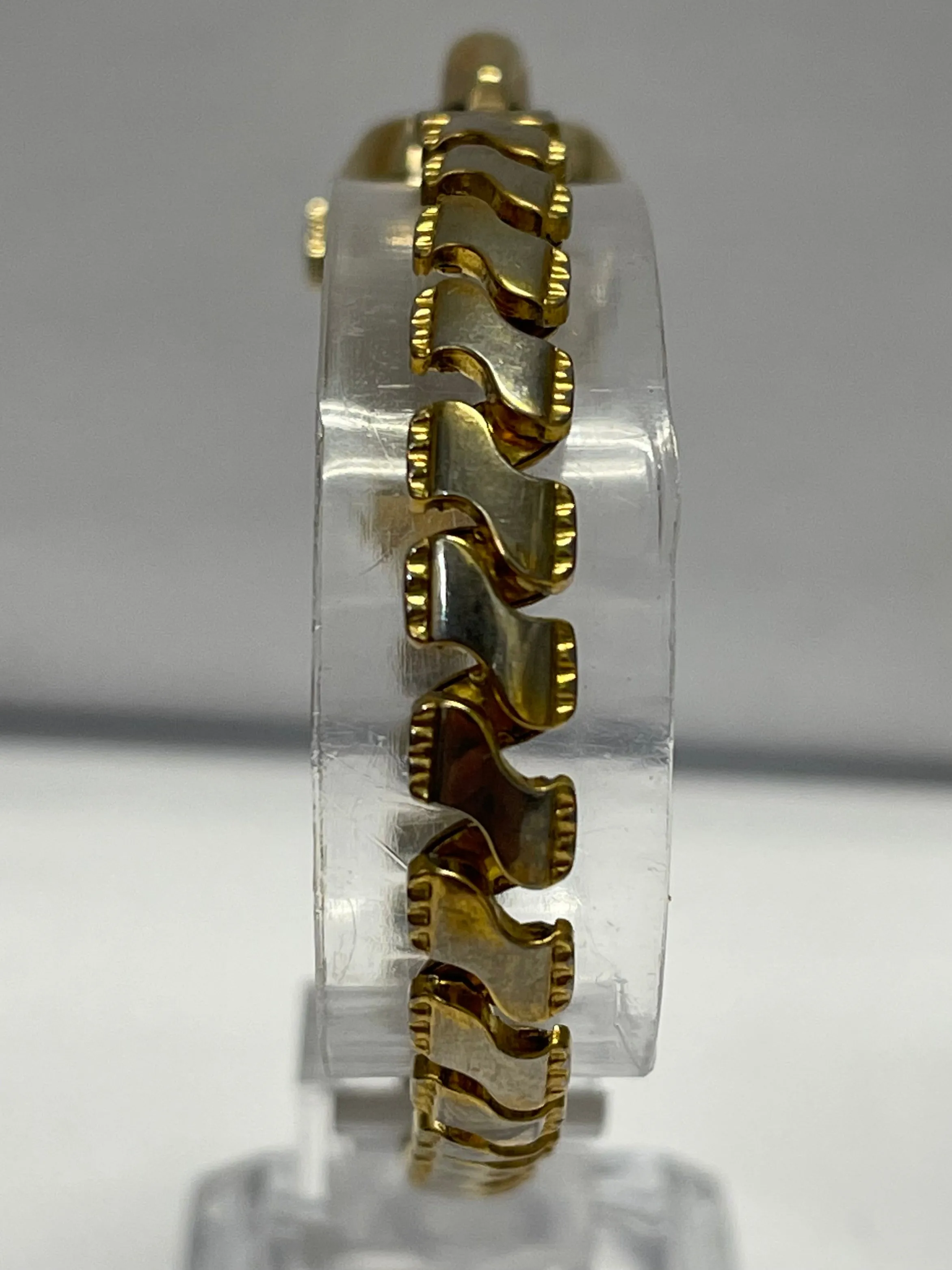 BENRUS Vintage Unique & Beautiful Special Design Ladies Watch - $3K APR w/ COA!!