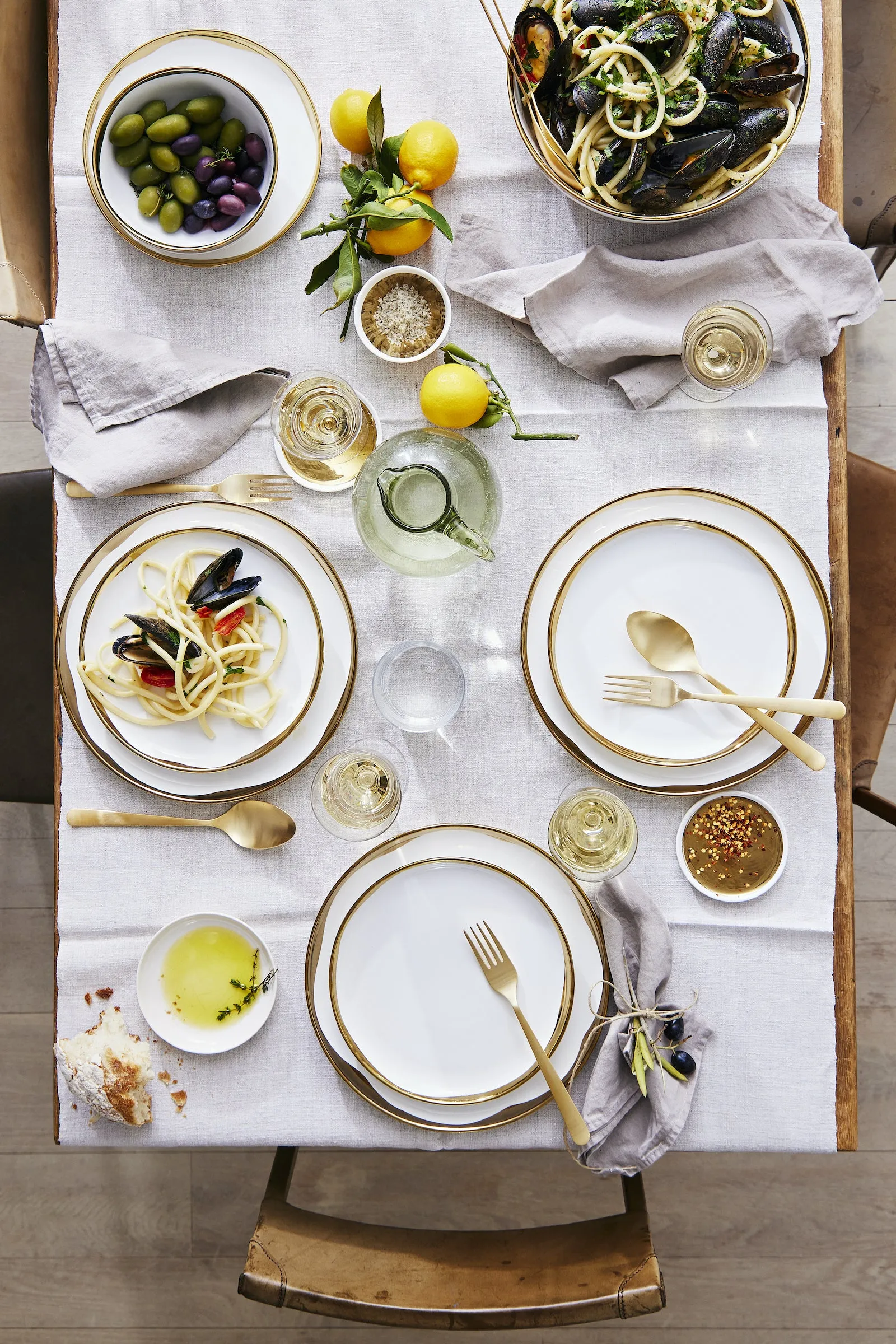 Dauville Platinum Metallic Porcelain Dinner Plate, Set of 4