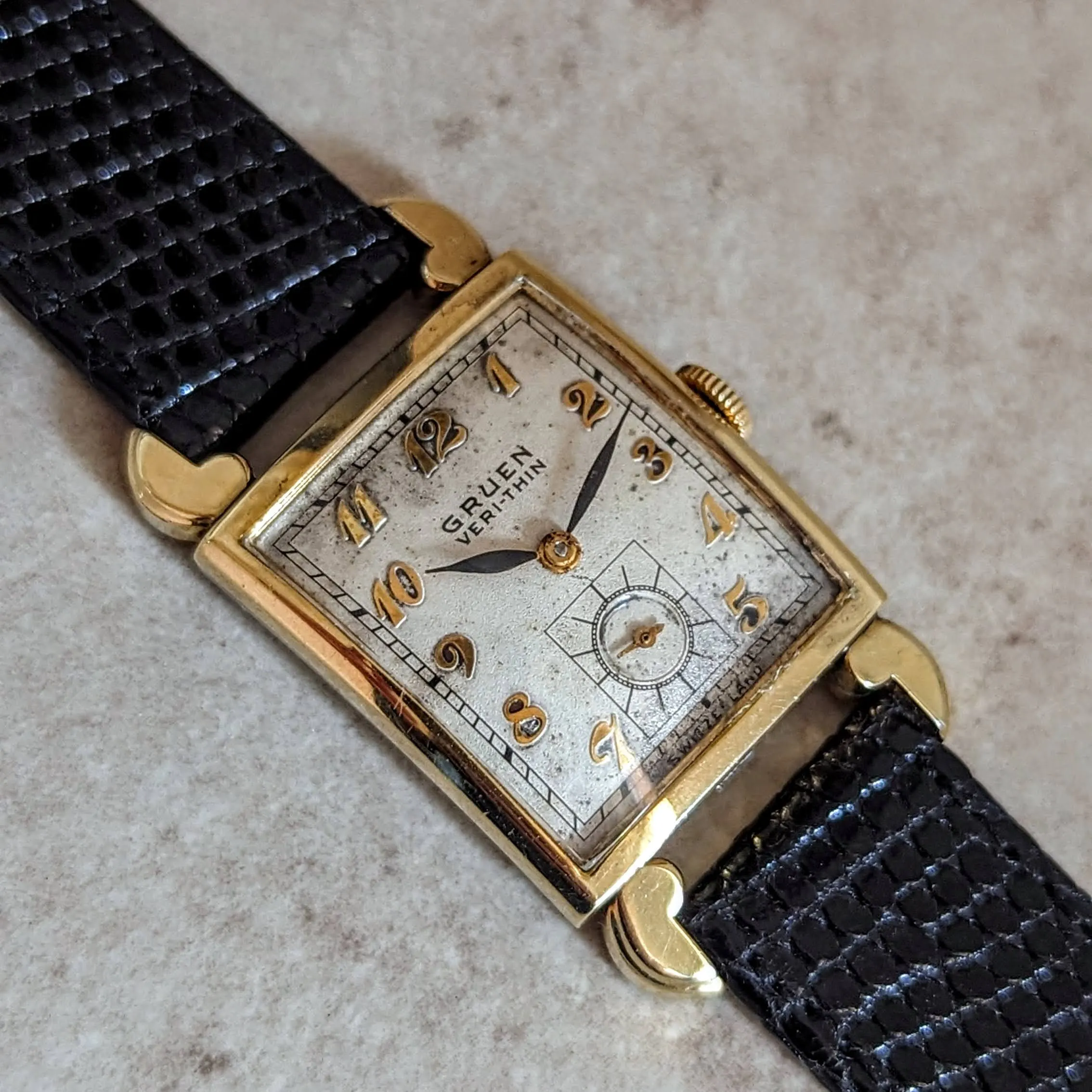 GRUEN Veri-Thin Wristwatch 17 Jewels Swiss Cal. 435 Vintage 1941 Watch