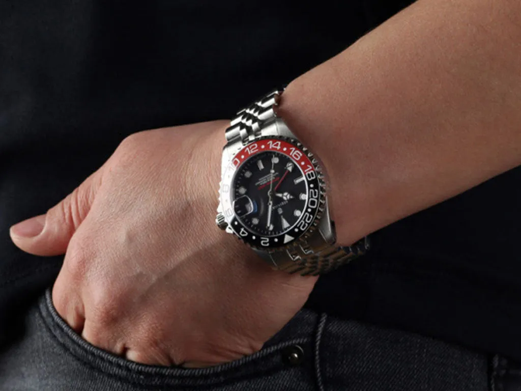 Ocean 39 GMT Black/Red Ceramic 2