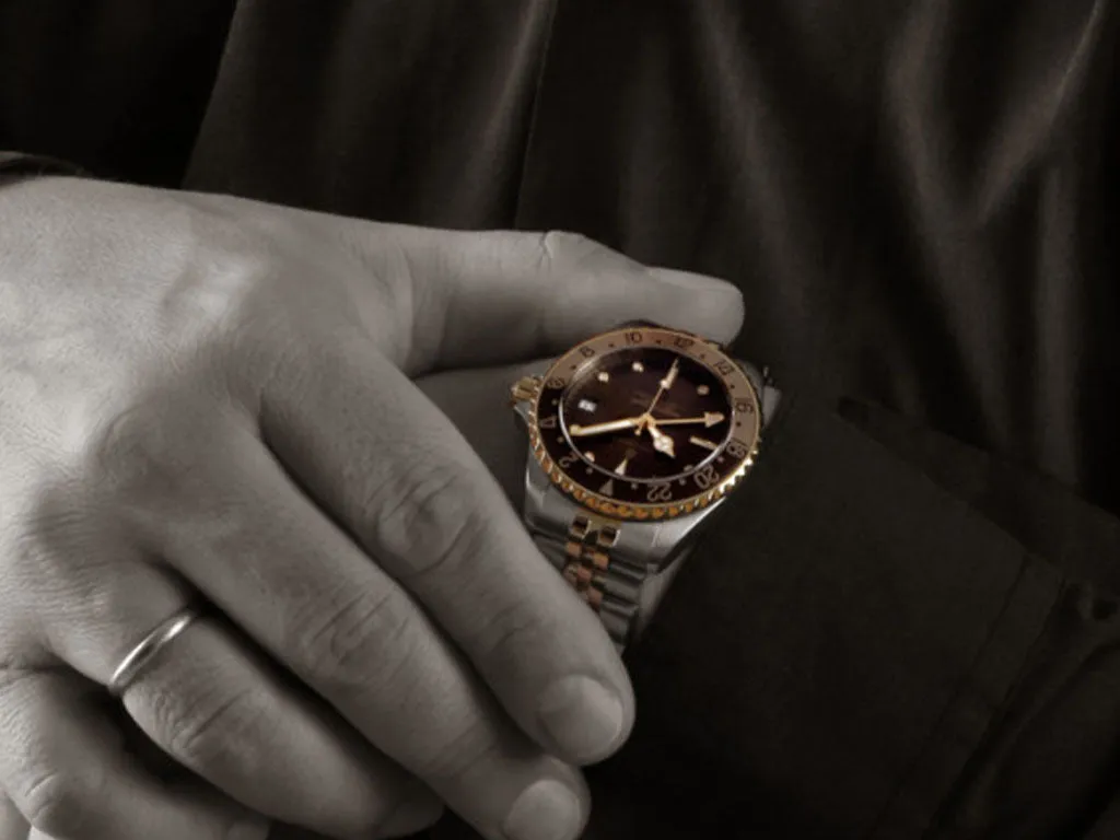Ocean 39 GMT Two-tone Chocolate 2