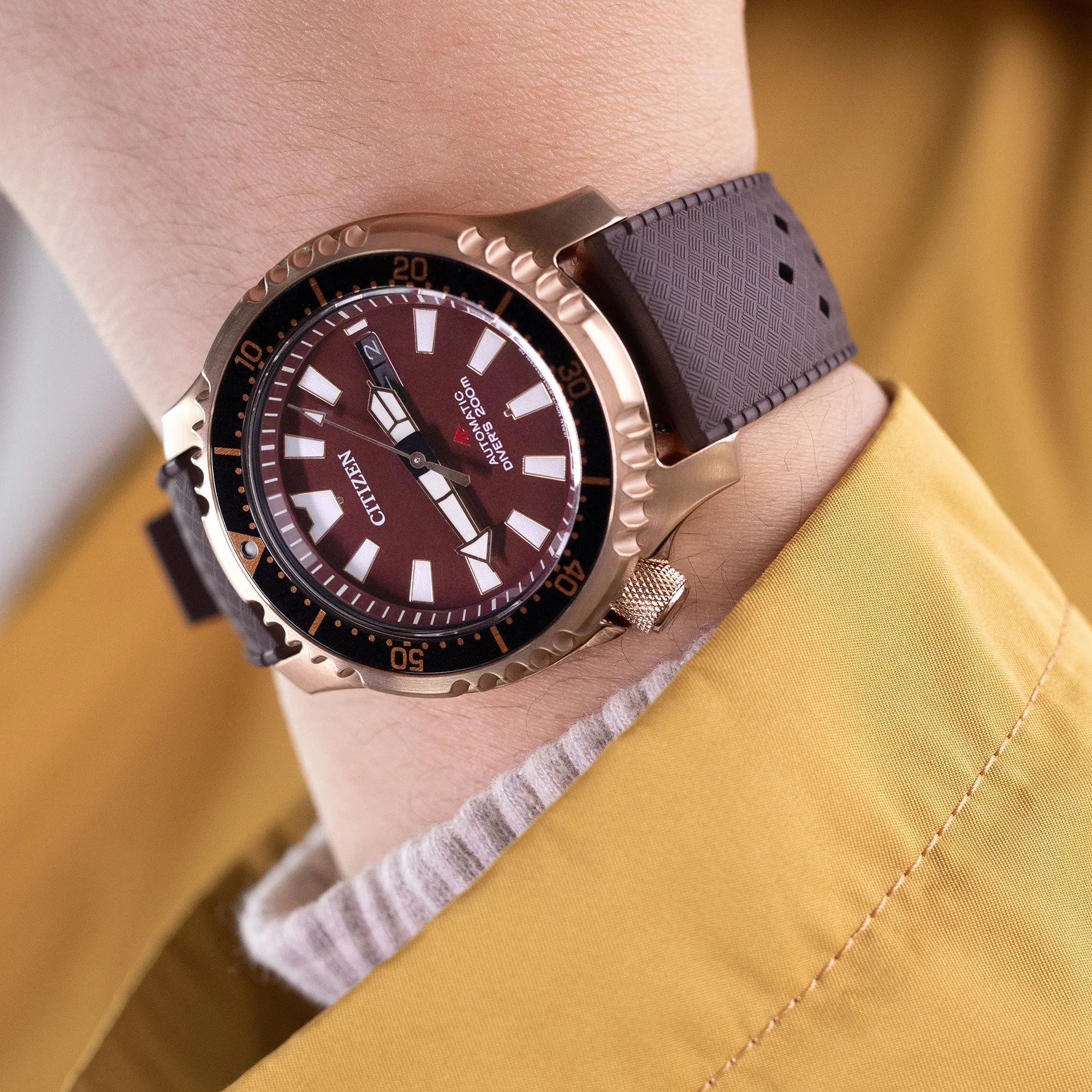 Quick Release Tropical-Style FKM rubber, Dark Brown