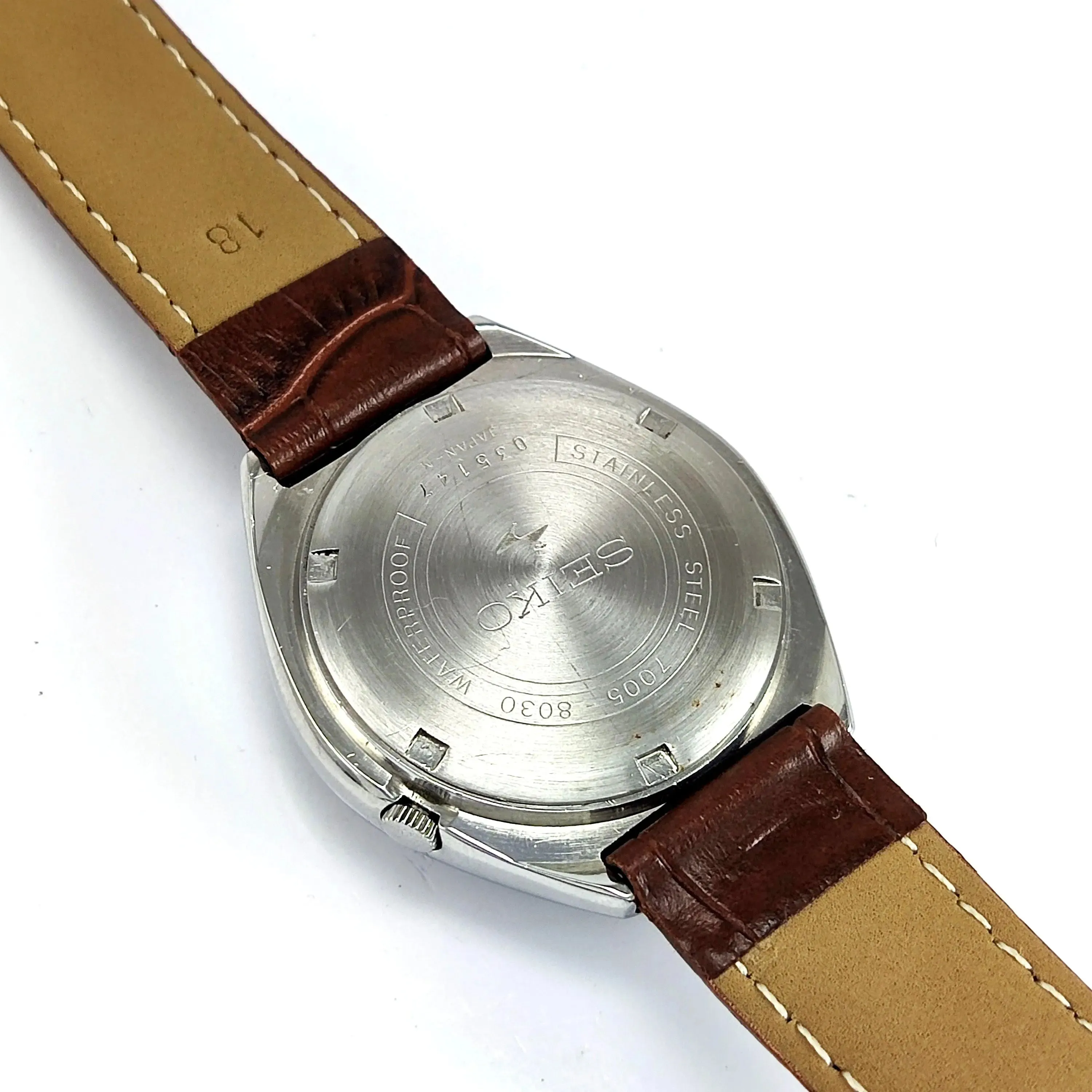 Seiko 5 Automatic-7019A Red Dial 21 Jewels Day Date Men's Mechanical Watch