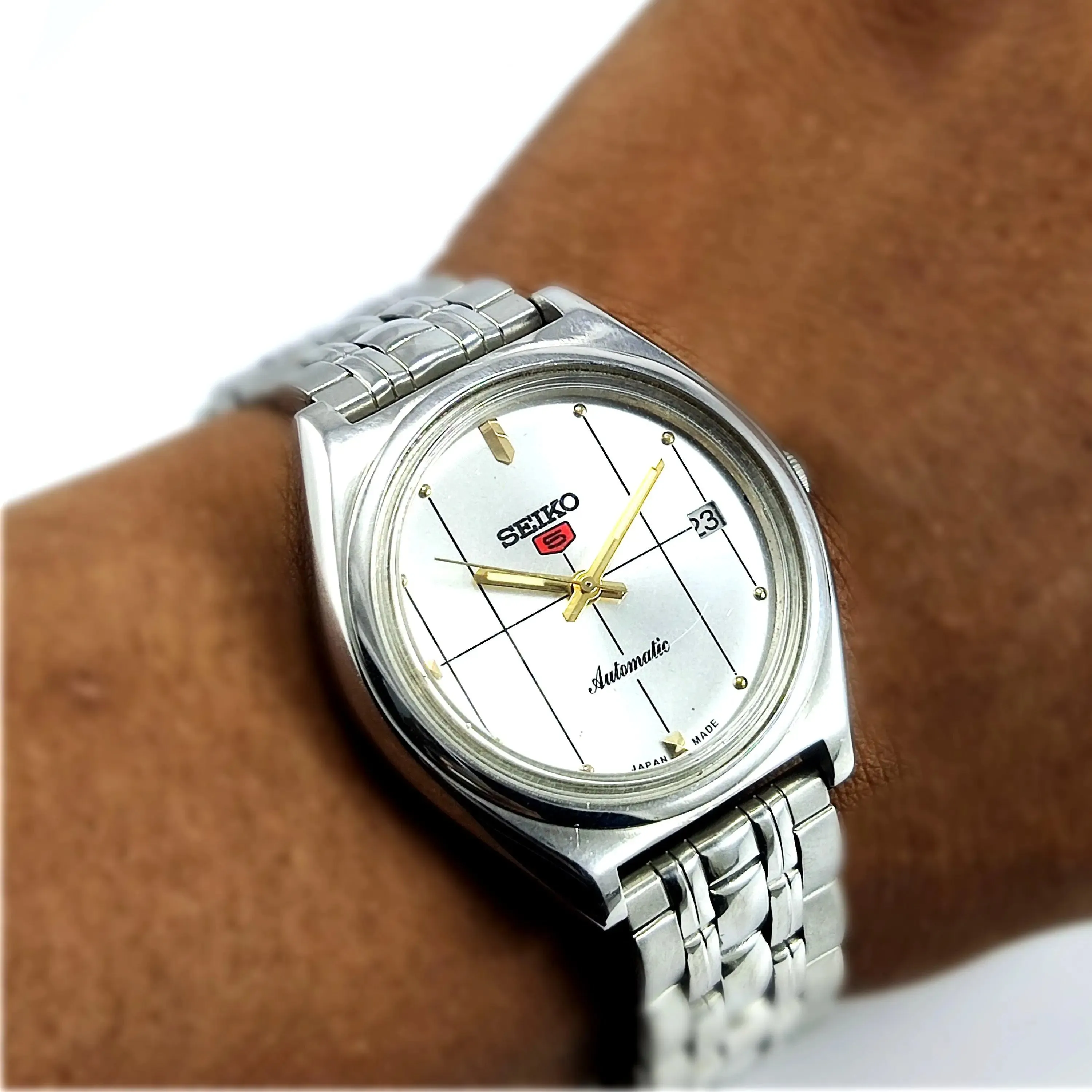 Seiko 5 Automatic-7025A Silver Dial 17 Jewels Day Date Men's Mechanical Watch