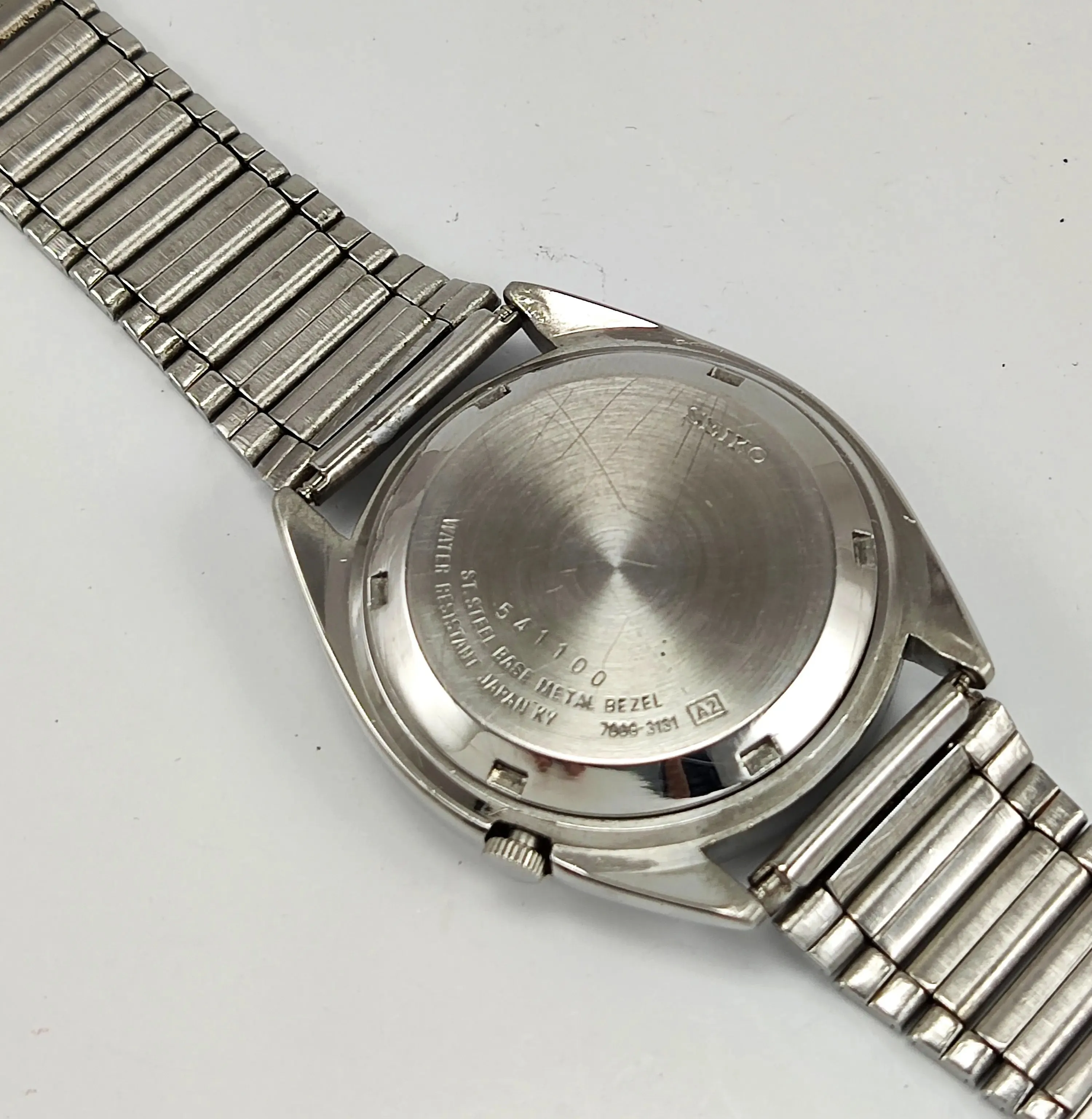 Seiko 5 Automatic Cream Dial 17 Jewels 7005A Men's Watch