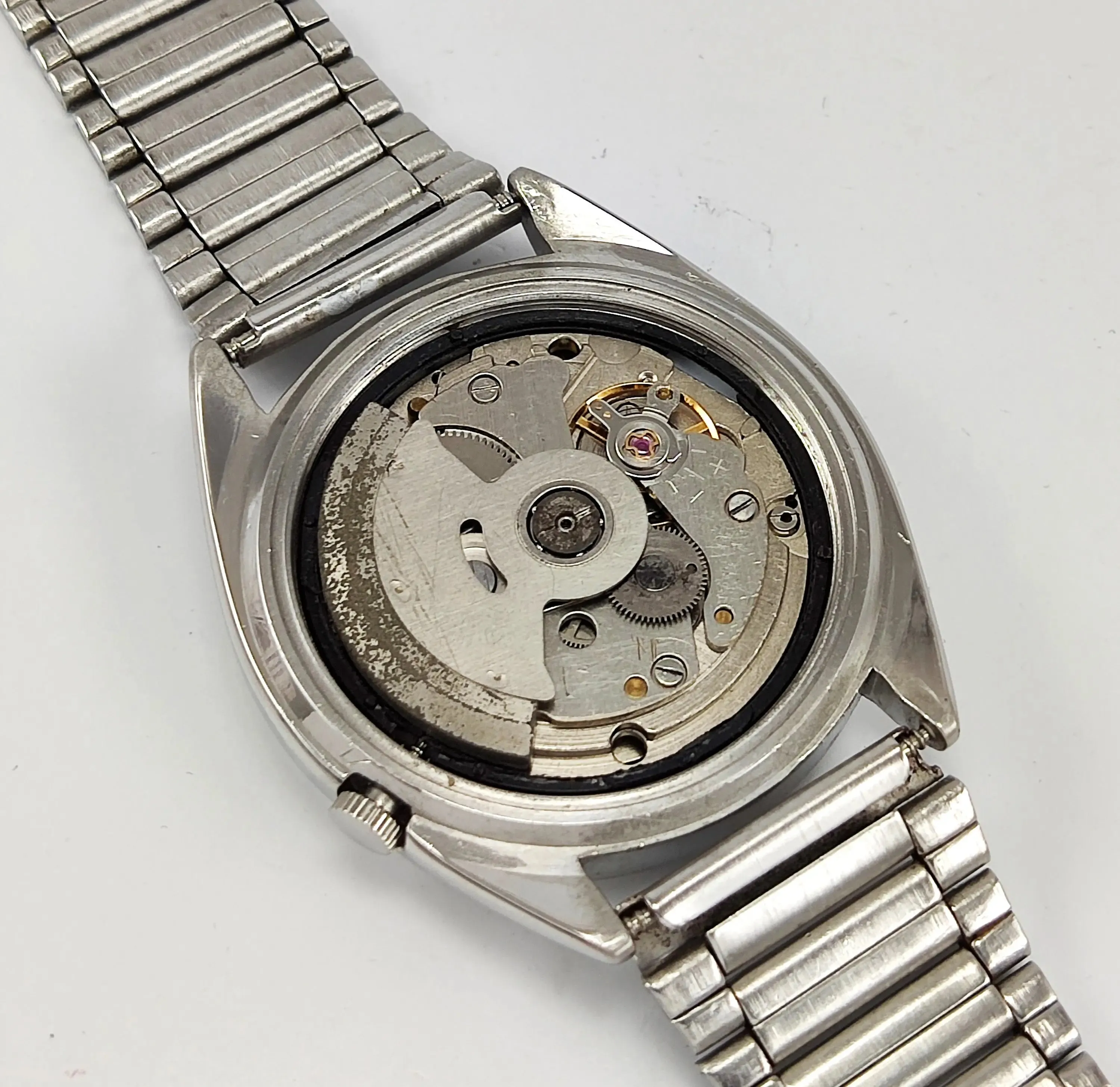Seiko 5 Automatic Cream Dial 17 Jewels 7005A Men's Watch