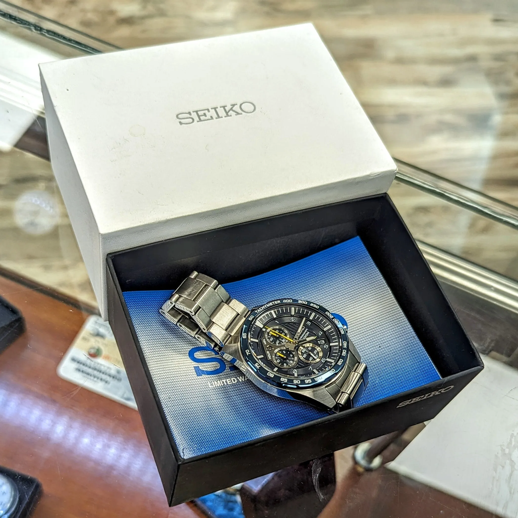 SEIKO Chronograph Watch 100M Ref. SSB321 Date Indicator 8T67-00H0 - Original Seiko Bracelet Box & Papers!