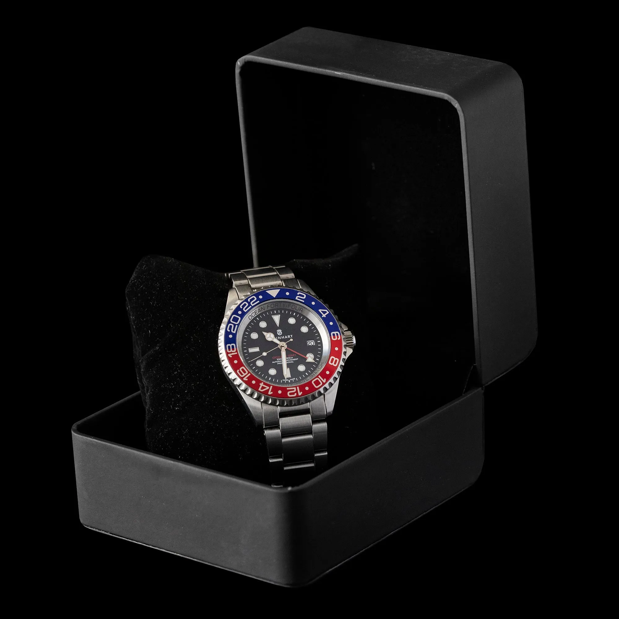Steinhart - Ocean 44 GMT ‘Pepsi’
