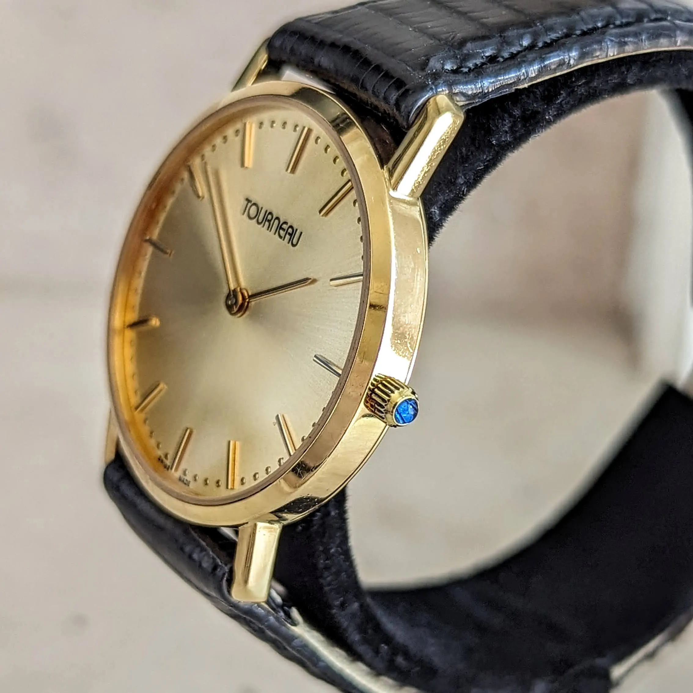 TOURNEAU Wristwatch 18K GOLD Swiss Made Cal. ETA 255.411 6J Quartz Watch 33mm