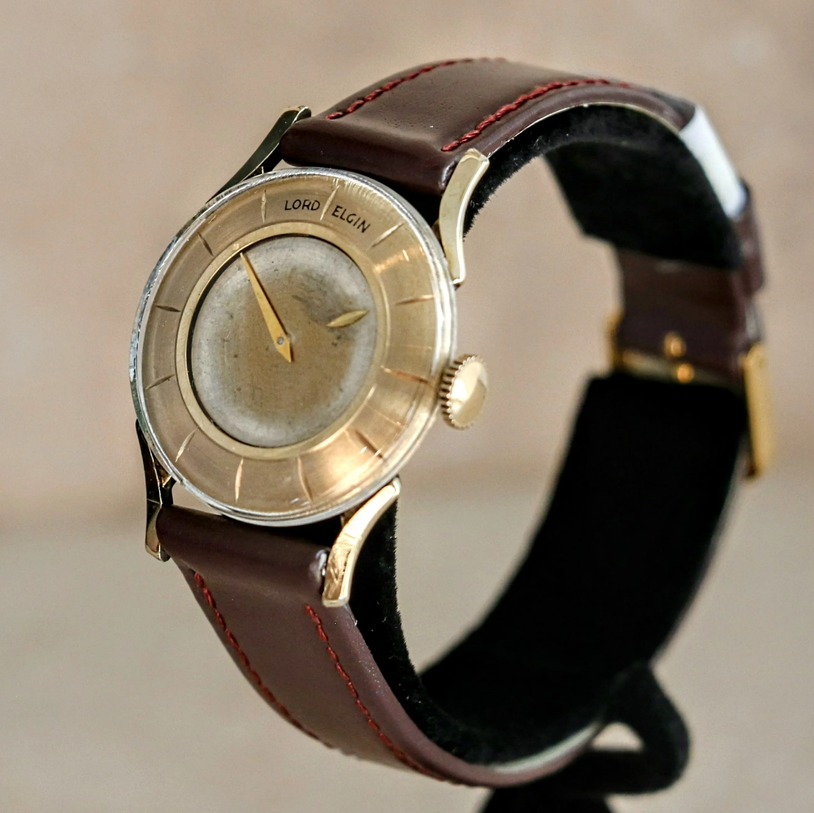 Vintage 1957 LORD ELGIN FUTURA Wristwatch Mystery Dial Grade 718 23J Watch